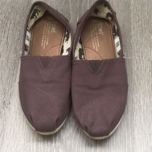 Gray toms shoes size 6